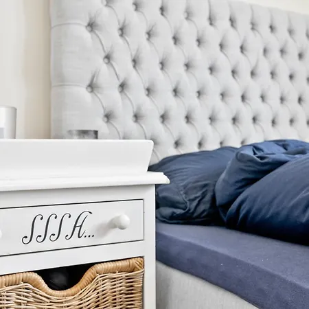 Sentrum: Koselig Med 2 Soverom!